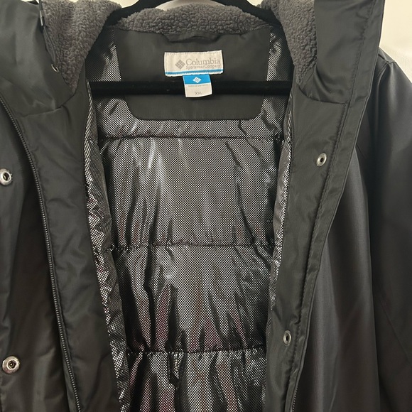 Columbia Black Heavy Duty Winter Coat - Picture 2 of 5